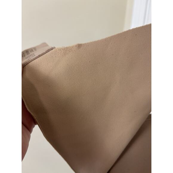 Soma Vanishing 360 Wireless Nude Bra Size 40DDD SEE DESC - Picture 8 of 11